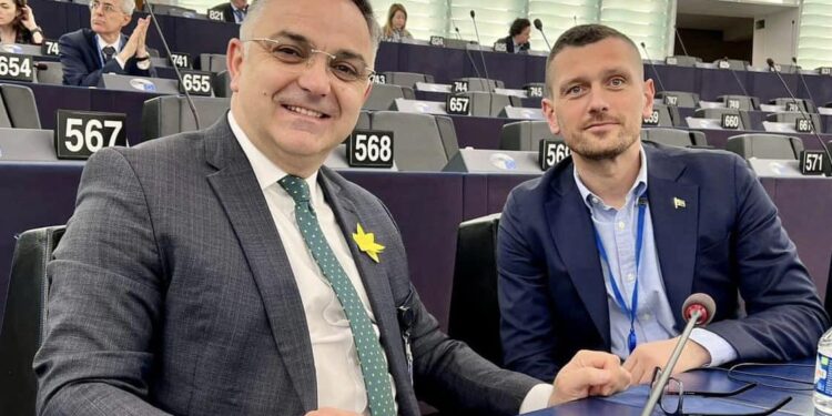 Adnan Dibrani, kosovari i parë që bëhet deputet në Parlamentin Evropian