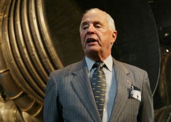 Vdes astronauti Bill Anders – autori i fotografisë më ikonike të Tokës