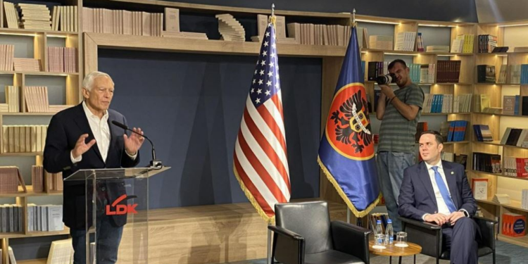 Clark: Shpresoj që do të vazhdoni t’i forconi lidhjet me ShBA-në dhe ta shihni atë si mike të mrekullueshme