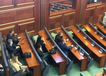 ​Deputetët serbë paguhen pa shkuar në seanca, mbi 300 mijë euro nga dhjetori i vitit 2022