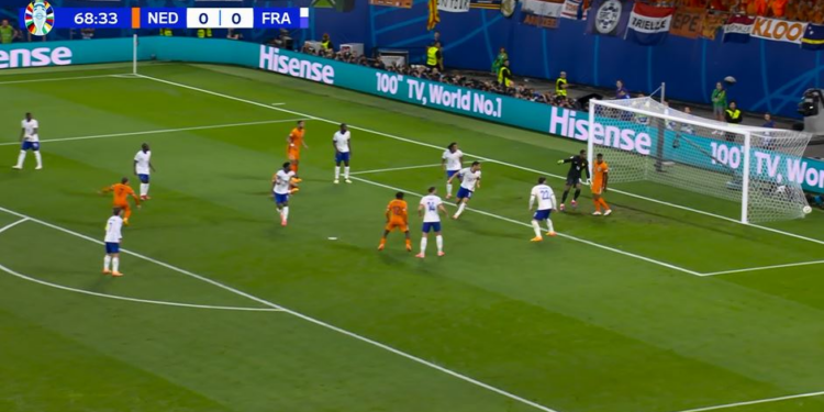 Mbyllet baras ndeshja mes Holandës e Francës