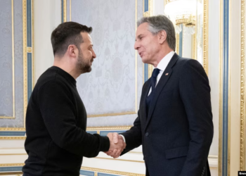 Blinken konfirmon se SHBA-ja e lejon Ukrainën t’i përdorë armët e saj për sulme në Rusi