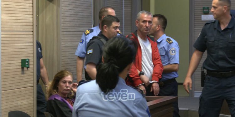 Ujkani e vlerëson të vonuar nisjen e gjykimit ndaj ish-policëve serbë Kostiq dhe Miloviq