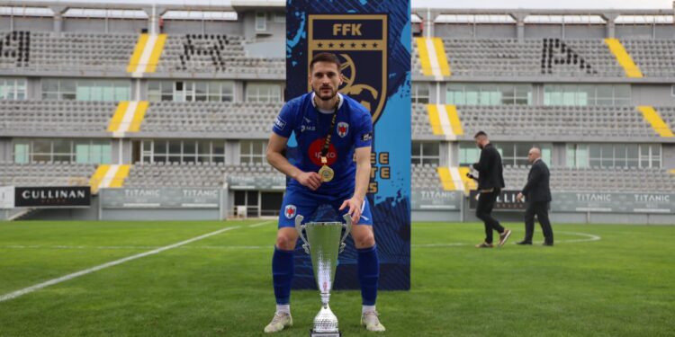 Prishtinës i largohen tre futbollistë