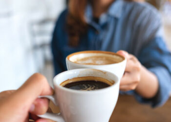 Çfarë mund të ndodhë me trupin tonë nëse pimë kafe me stomakun bosh