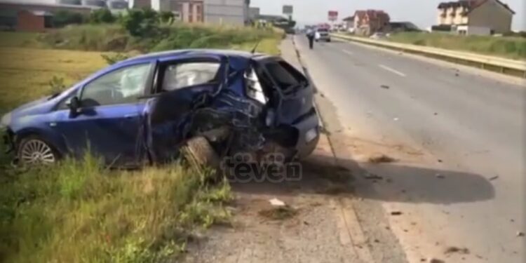 Tre persona të lënduar nga një aksident trafiku në Sekiraqë të Podujevës