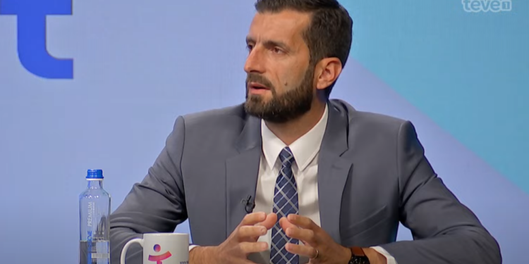 Demhasaj përmend dy situata pse Borrell ka rekomanduar heqjen e masave