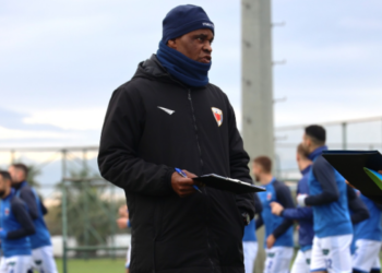 Prishtina ndan rrugët me Emannuel Egbon