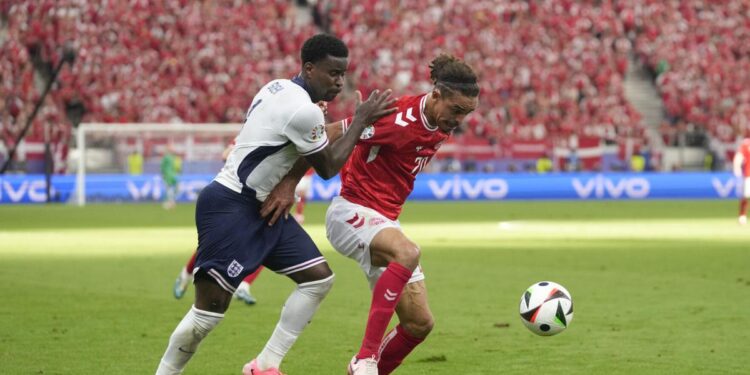 UEFA intervenon në stadiumin e Frankfurtit