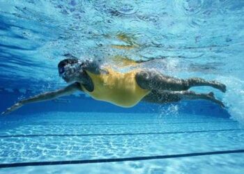 Pse shtatzënat duhet të notojnë?