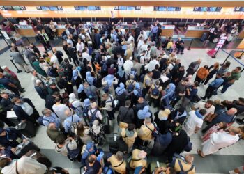 Niset grupi i parë i besimtarëve për në haxh