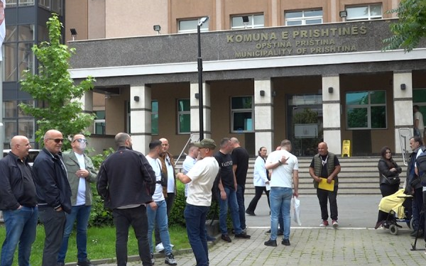 ​Protestojnë banorët e “Kalabrisë”, kërkojnë të rritet koeficienti i lagjes