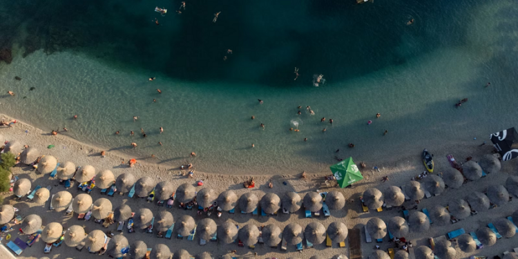 Shqipëria mirëpret më shumë turistë, por me çmime më të larta