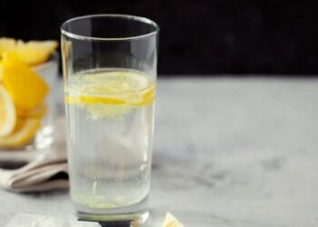 Lëng limoni, të gjitha përfitimet shëndetësore që duhet të dini!