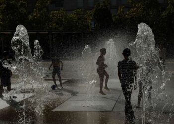 I nxeht afrikan në Shqipëri këtë javë, temperaturat pritet të shënojnë deri në 43 gradë