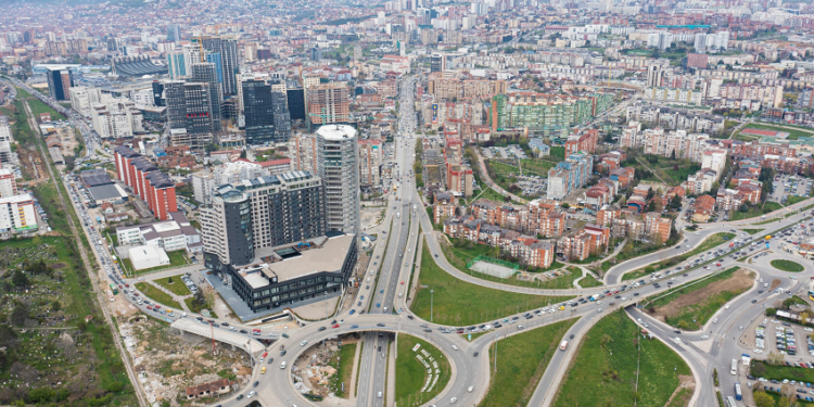 Kosova me shkallë të lartë të varfërisë, Sadiku: Rritja ekonomike e pamjaftueshme