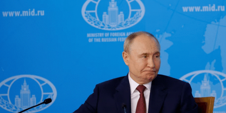 Putini premton armëpushim, nëse Ukraina tërhiqet nga zonat e okupuara