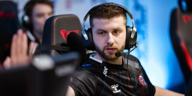 sinnopsyy bëhet pjesë e organizatës britanike Into The Breach