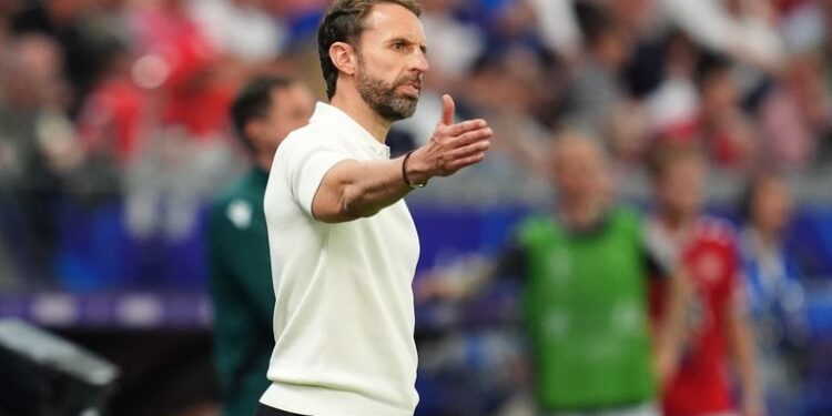 Southgate paralajmëron largimin nga Anglia