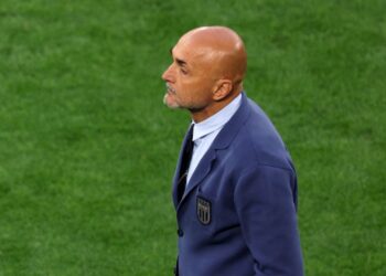 Spalletti nuk largohet nga Italia