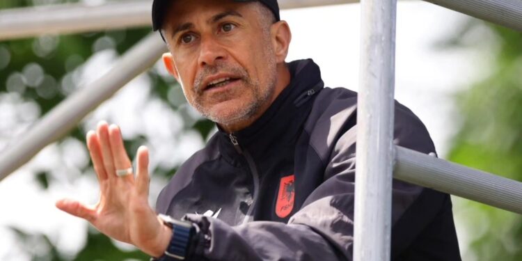 Sylvinho ka vetëm një dilemë për formacionin