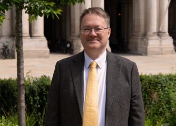 Abbott emërohet ambasadori i ri i Mbretërisë së Bashkuar në Shqipëri