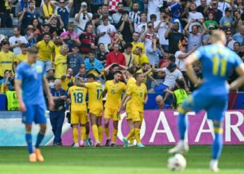 Rebrov fajëson lojtarët për humbjen nga Rumania