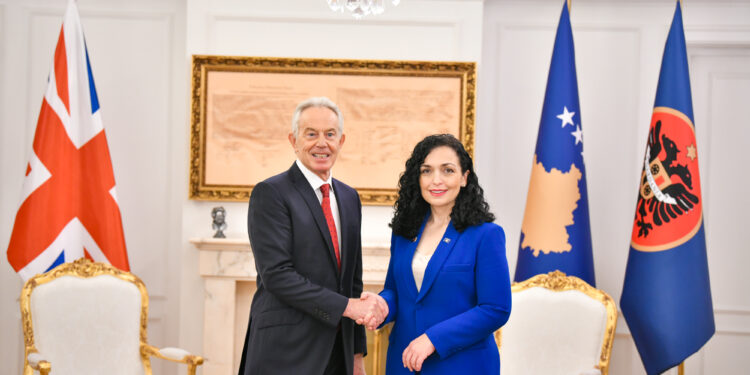 Osmani e quan Blairin “kampion të popullit të Kosovës”