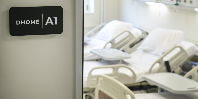 Pamje nga Klinika e rinovuar e Urologjisë që u përurua sot, investime deri në 1.2 milion euro