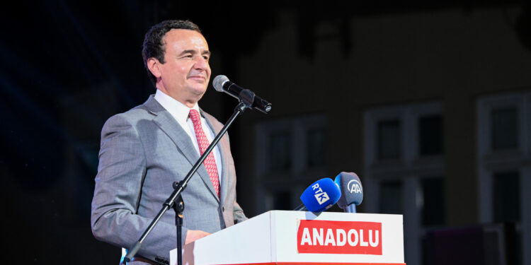 Kurti në Mamushë, premton mbështetje përmes granteve për fermerët