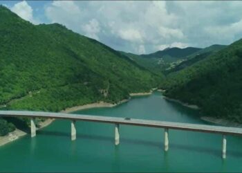 Në Ujman sot mbahet gara profesionale e kërcimit në nderim të policëve të rënë në kryerje të detyrës