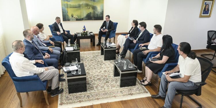 Kurti shpreh gatishmëri për ta përkrahur Trepçën