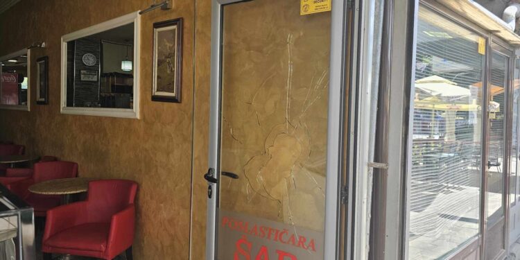 Detaje nga sulmi i lokalit në veri ku Sveçla piu limonadë