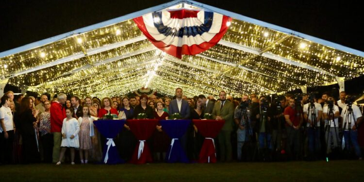 Pse Kurti nuk ishte në festën e pavarësisë së ShBA-së?