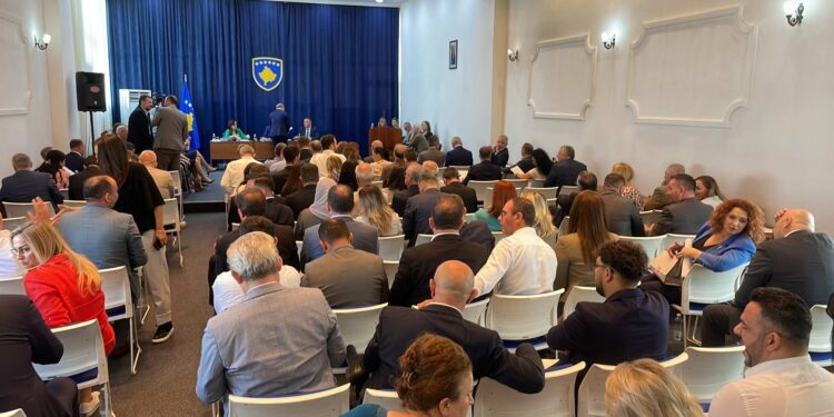 Kuvendi i Kosovës miraton deklaratën që përkujton viktimat e Gjenocidit në Srebrenicë