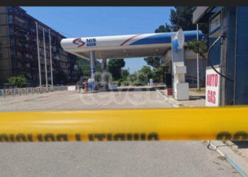 Mbyllen tri pompa të derivateve në veri