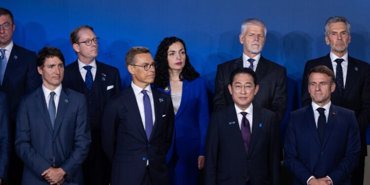 Osmani në Samitin e NATO-s, falënderon Bidenin për përkushtimin ndaj Kosovës