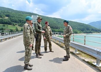Komandanti Ulutas në vizitë tek Liqeni i Ujmanit: KFOR po monitoron nga afër sigurinë