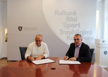 MKRS-ja dhe Komuna e Podujevës nënshkruajnë marrëveshje për ndërtimin e pishinës gjysmë-olimpike
