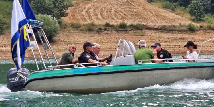 Sveçla mohon se është sulmuar në Liqenin e Ujmanit