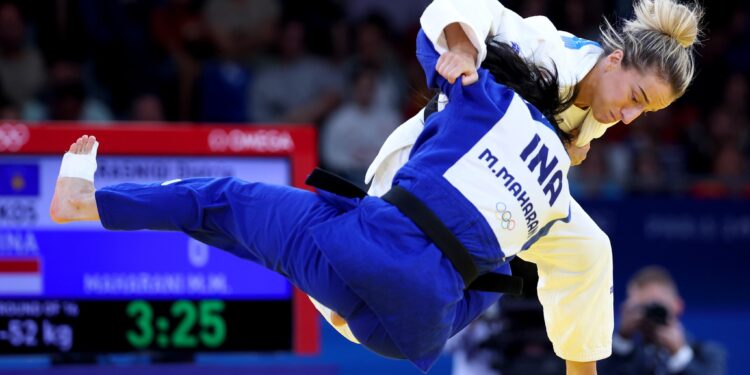 Distria avancon në gjysmëfinale, një fitore larg medaljes