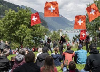 Zvicra pritet të përballet me fluks të madh të turizmit
