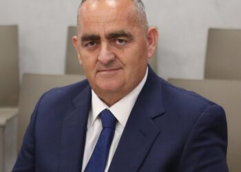 Belerit i merret mandati i kryetarit të Himarës