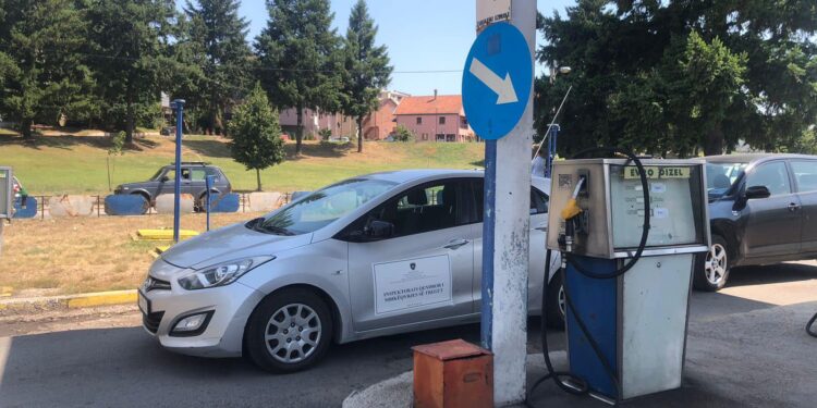 MINT thotë se pikat e derivateve të mbyllura në veri operonin pa leje