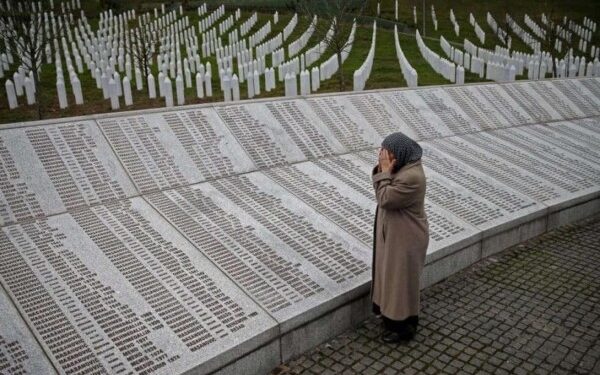 Kosova shpall sot 11 korrikun si ditë përkujtimore për gjenocidin në Srebrenicë