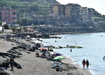 Tërmeti godet Italinë