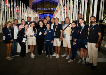 Osmani viziton garuesit në Paris