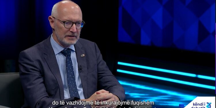 Ambasadori francez: Palët të përmbushin detyrimet, për Kosovën kryesori është Asociacioni