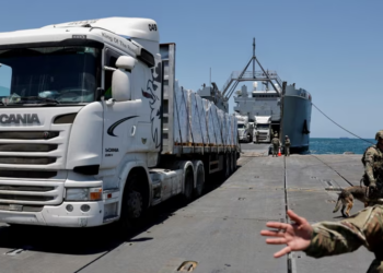 Rifillon dërgimi i ndihmave përmes rrugeve detare për të zbutur krizën në Gazë