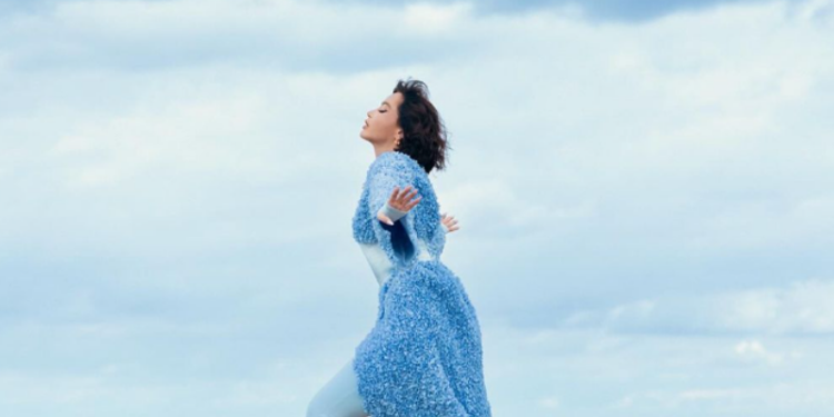 “A t’ka mungu” thotë Dafina Zeqiri në këngën e re